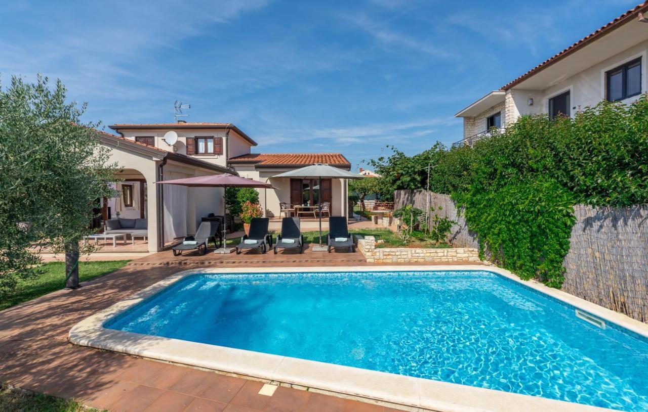 Villa Lucas Novigrad  Luaran gambar
