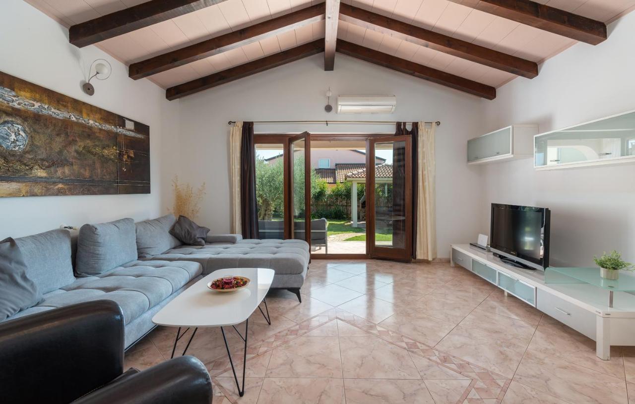Villa Lucas Novigrad  Luaran gambar