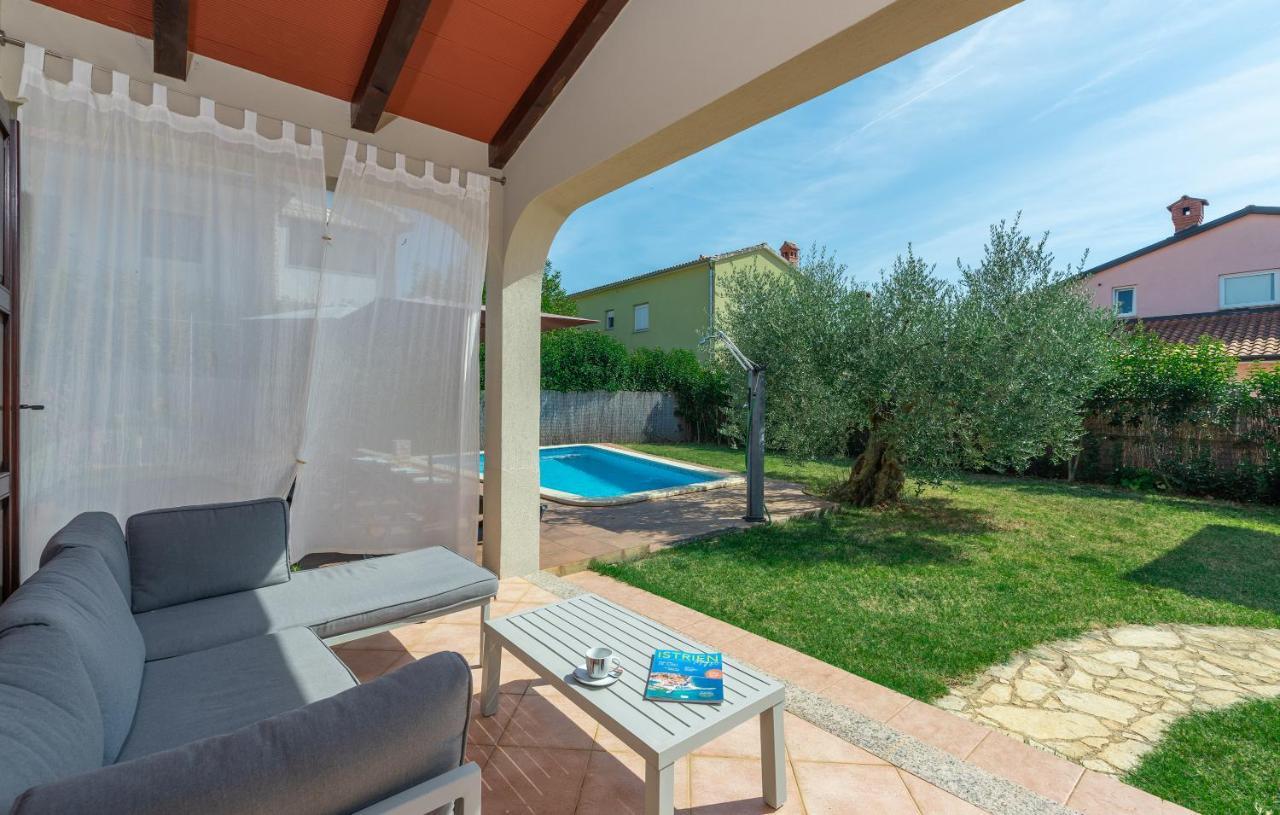 Villa Lucas Novigrad  Luaran gambar