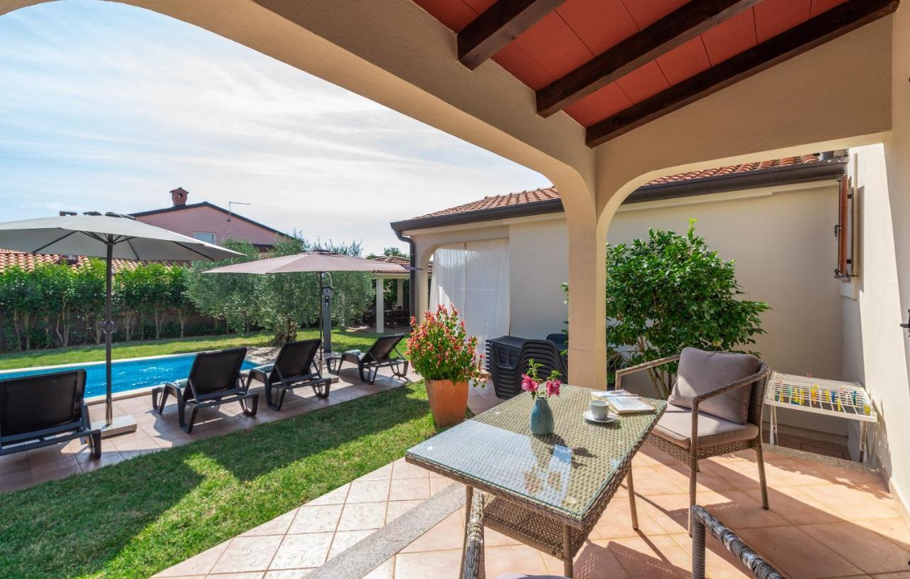 Villa Lucas Novigrad  Luaran gambar